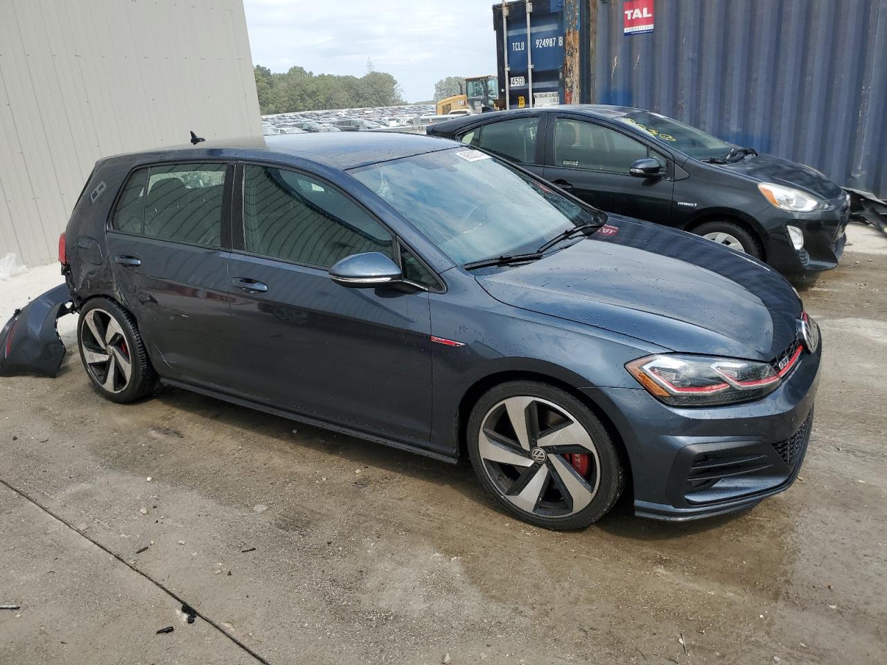 Lot #2907273182 2018 VOLKSWAGEN GTI S/SE