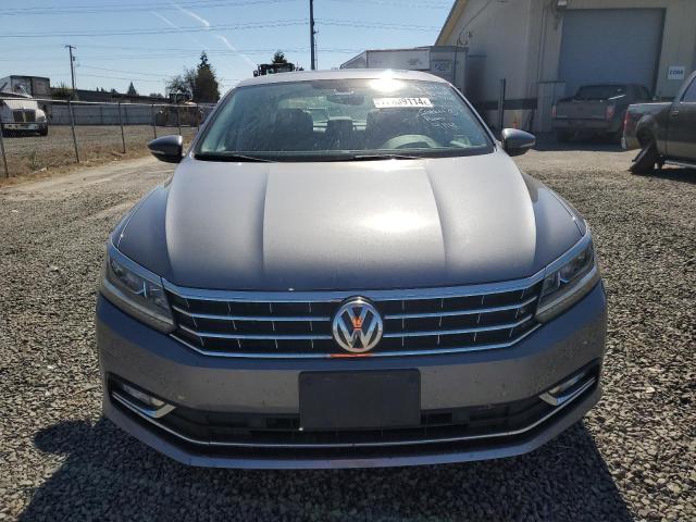 2017 VOLKSWAGEN PASSAT SE - 1VWGT7A3XHC039032
