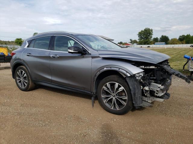 VIN SJKCH5CR0KA011751 2019 Infiniti QX30, Luxe no.4