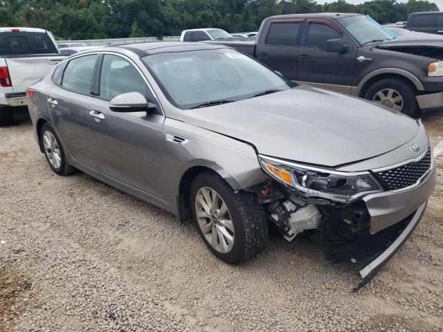 VIN 5XXGU4L30JG239029 2018 KIA Optima, EX no.4