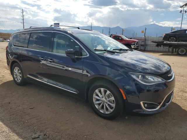 VIN 2C4RC1EGXJR121619 2018 Chrysler Pacifica, Touri... no.4