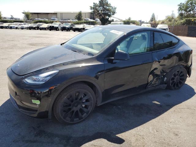 VIN 7SAYGAEE8NF570333 2022 Tesla MODEL Y no.1