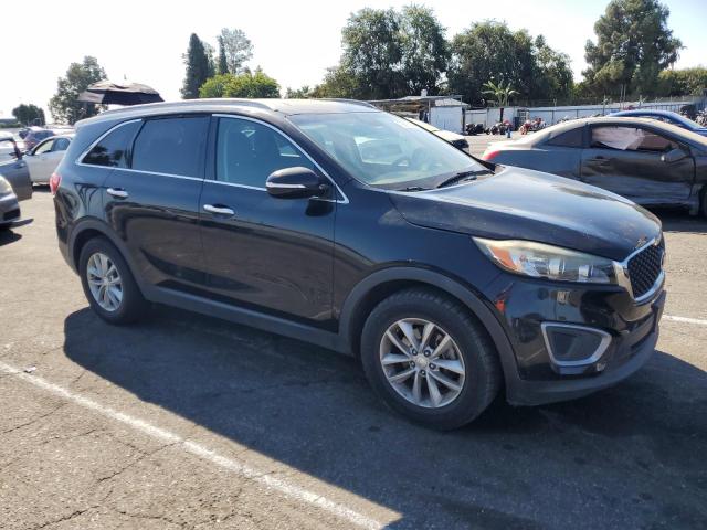 2016 KIA SORENTO LX - 5XYPG4A30GG061900