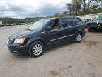 CHRYSLER TOWN & COU photo