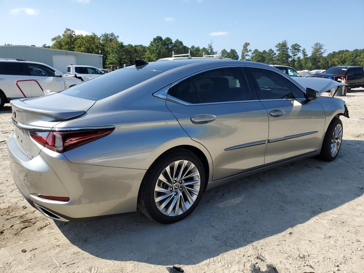 Lot #2976644569 2020 LEXUS ES 350 LUX