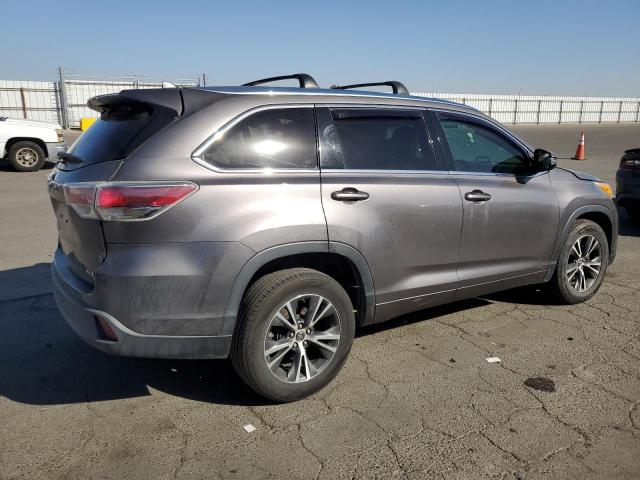 VIN 5TDKKRFH1GS180827 2016 Toyota Highlander, Xle no.3