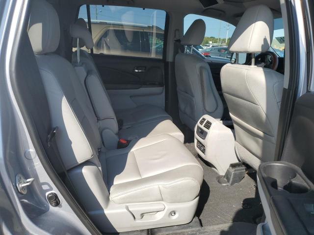 2018 HONDA PILOT TOUR - 5FNYF6H99JB015901