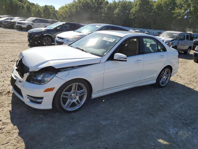 VIN WDDGF8ABXDR258108 2013 Mercedes-Benz C-Class, 3... no.1