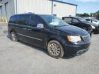 CHRYSLER TOWN & COU photo