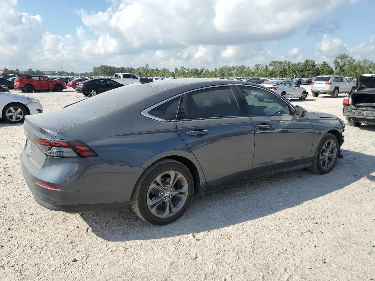 Lot #2986687171 2024 HONDA ACCORD EX