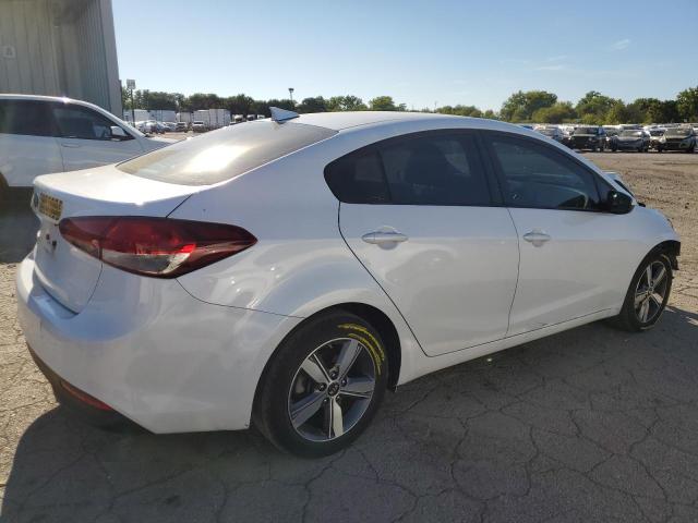 VIN 3KPFL4A74JE200571 2018 KIA Forte, LX no.3