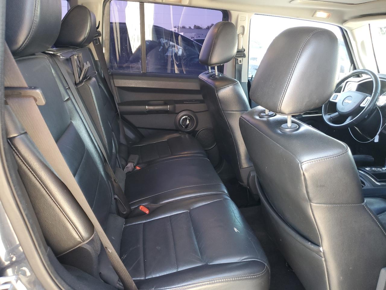 2010 Jeep COMMANDER, SPORT