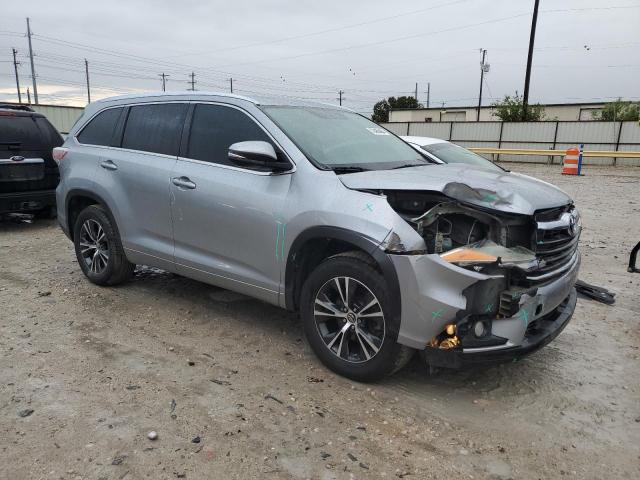 VIN 5TDKKRFH0GS159015 2016 Toyota Highlander, Xle no.4