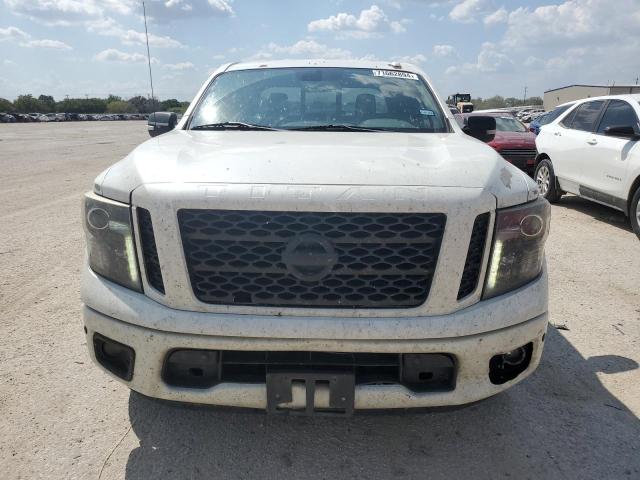 VIN 1N6AA1E68JN534241 2018 Nissan Titan, SV no.5