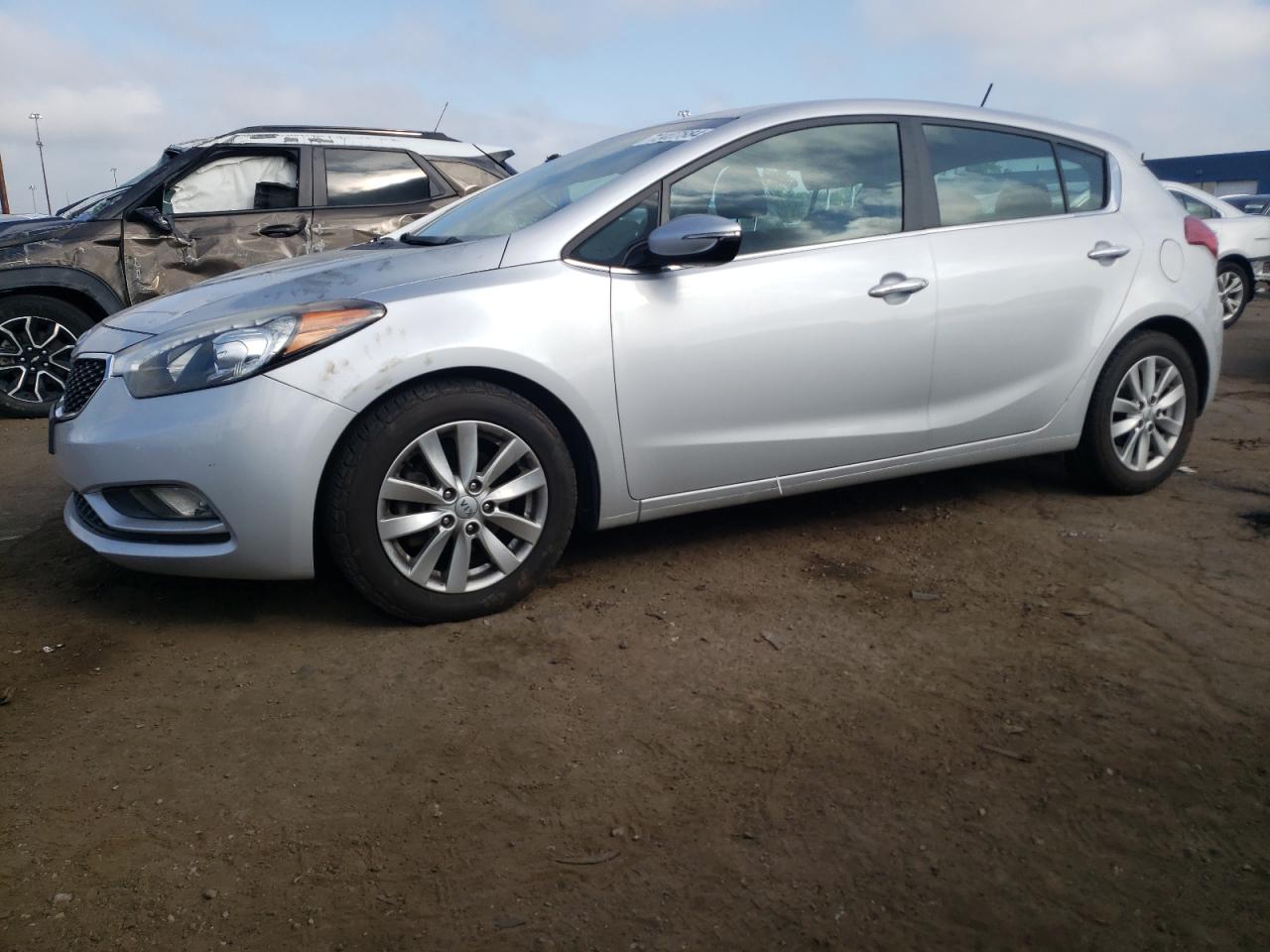  Salvage Kia Forte