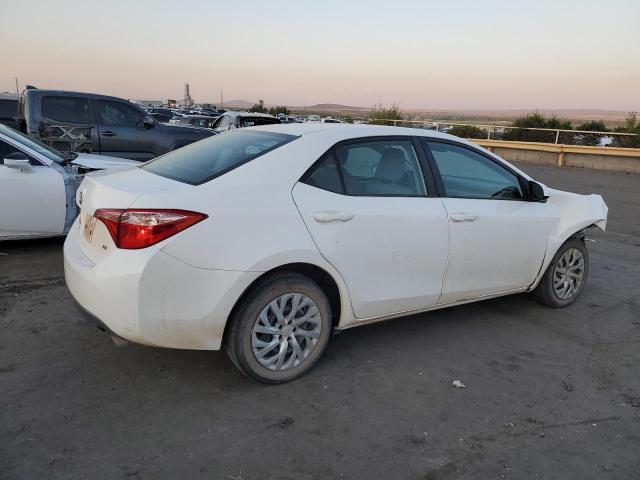 VIN 2T1BURHE6JC107322 2018 Toyota Corolla, L no.3