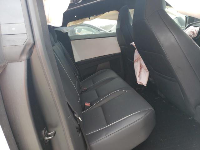 2024 TESLA CYBERTRUCK 7G2CEHED6RA008072