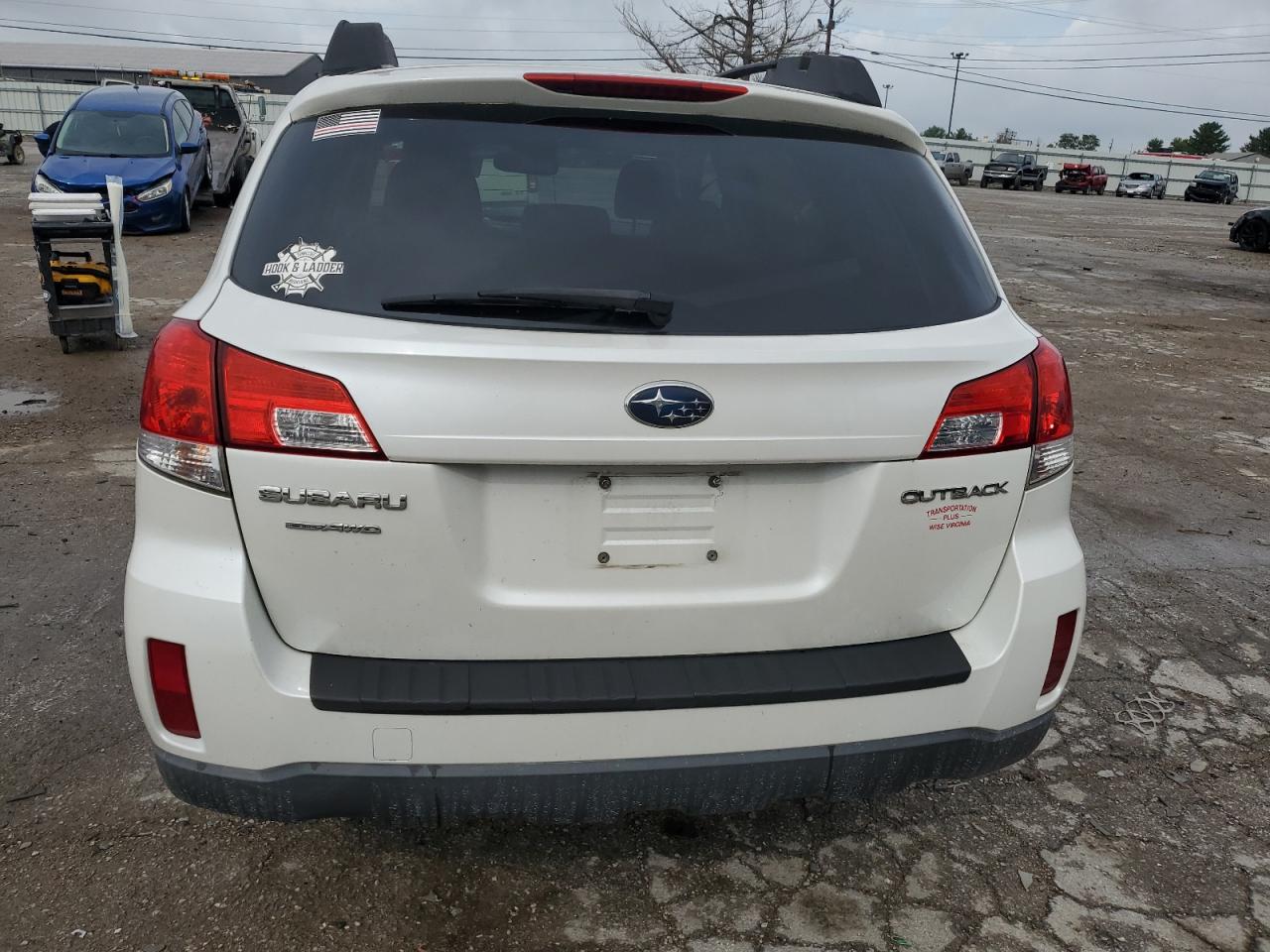 Lot #2905080133 2013 SUBARU OUTBACK 2.