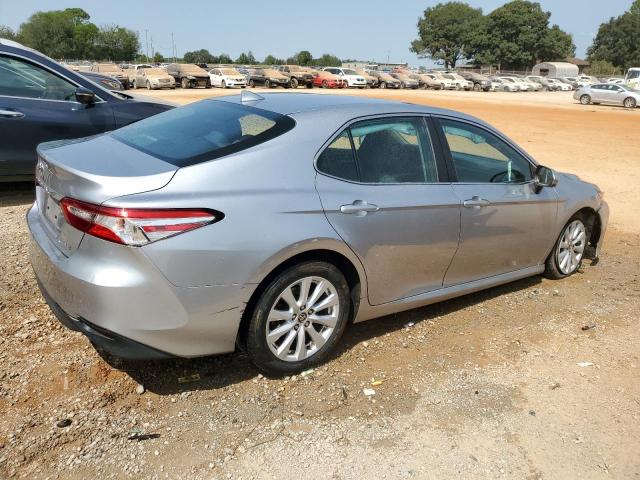 VIN 4T1C11AK1LU960257 2020 Toyota Camry, LE no.3