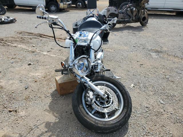 YAMAHA XVS1100 A 2008 white road/str gas JYAVP11E88A110247 photo #3