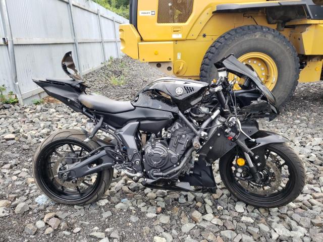 YAMAHA YZFR7 2023 black  gas JYARM38E8PA005248 photo #1