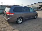 TOYOTA SIENNA LE photo