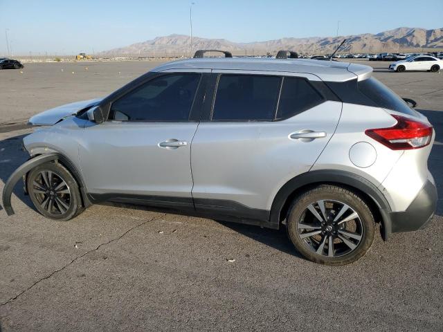 NISSAN KICKS S 2018 silver  gas 3N1CP5CU3JL520124 photo #3