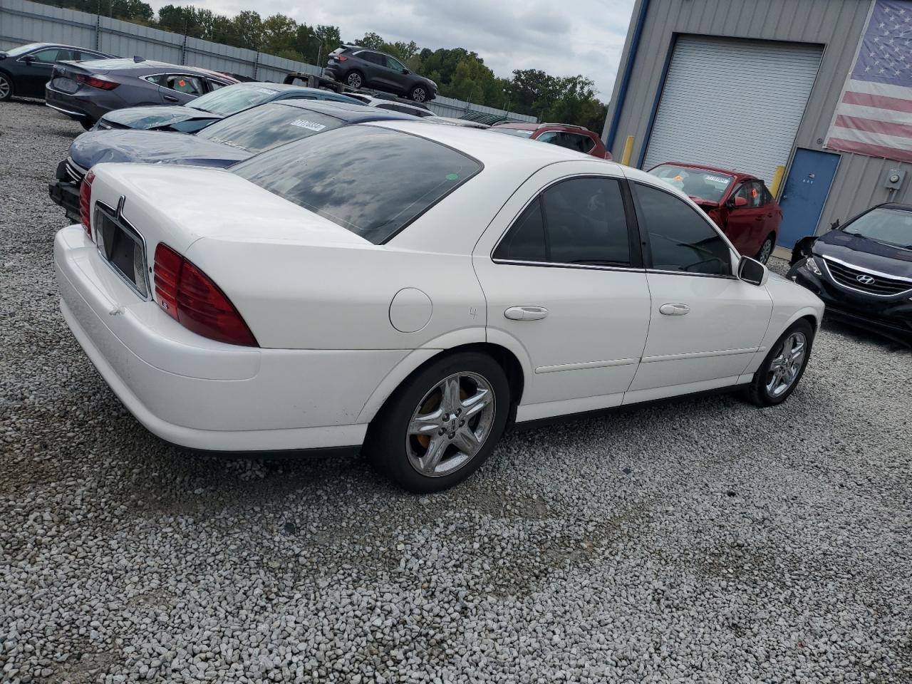 Lot #2974811113 2002 LINCOLN LS