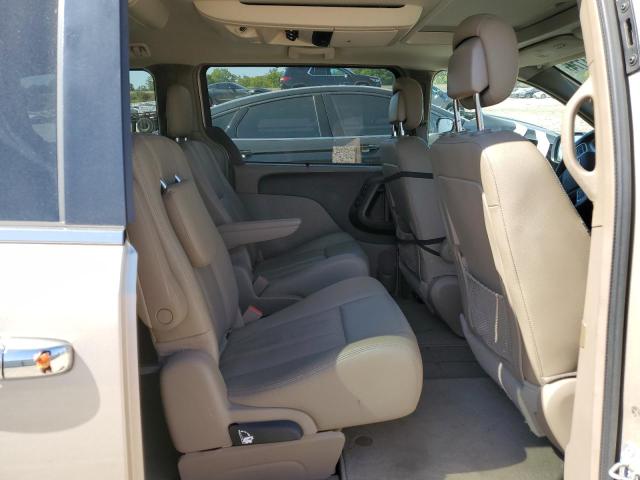 2016 CHRYSLER TOWN & COU - 2C4RC1CG7GR119452