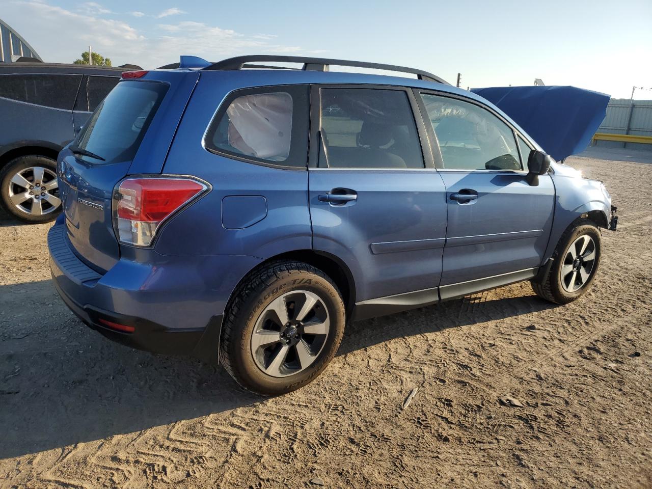 Lot #2895562450 2018 SUBARU FORESTER 2