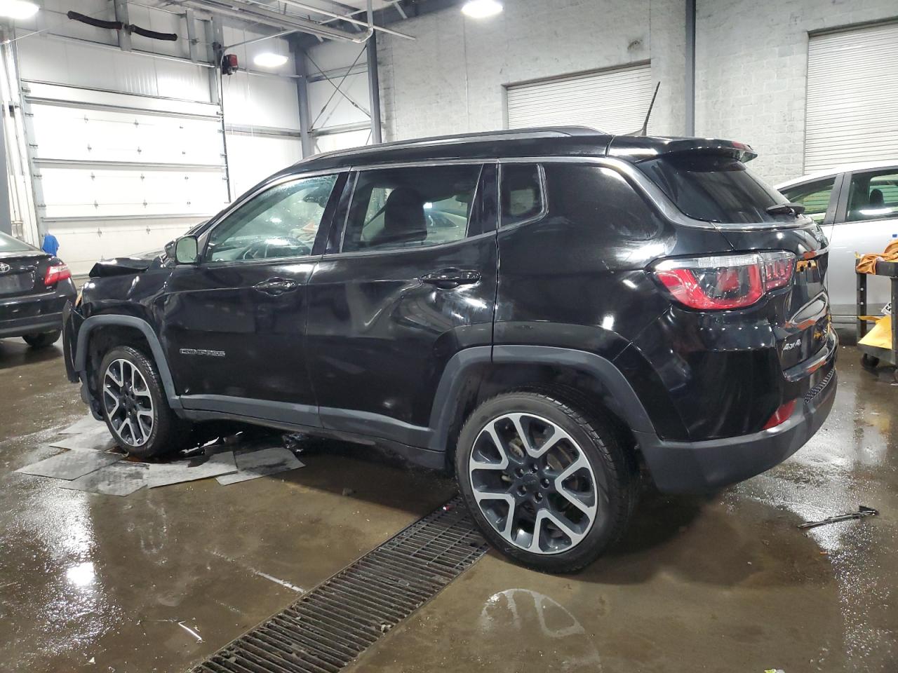 Lot #2943171398 2018 JEEP COMPASS LI