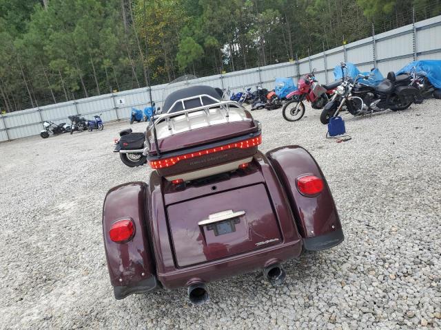 2018 HARLEY-DAVIDSON FLHTCUTG T 1HD1MAD13JB855961