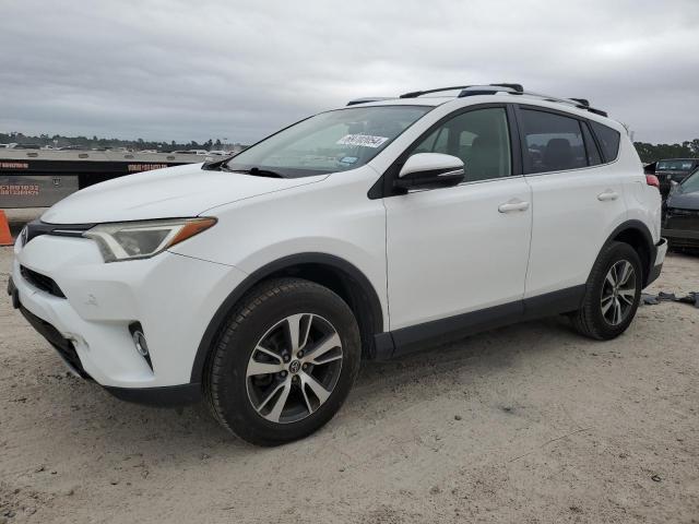 2016 TOYOTA RAV4 XLE JTMWFREV0GD086799  69702054