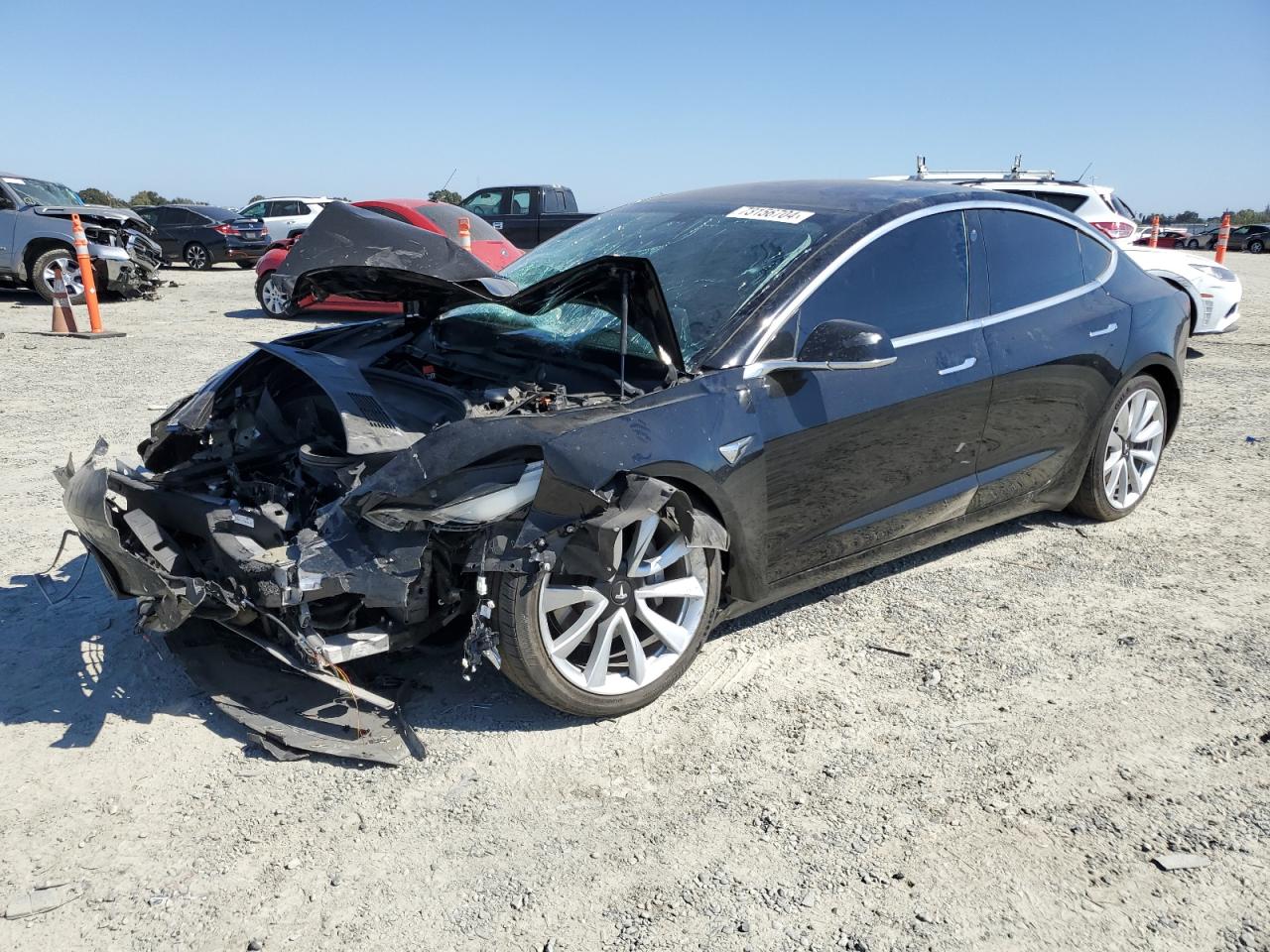 Lot #3008805137 2018 TESLA MODEL 3