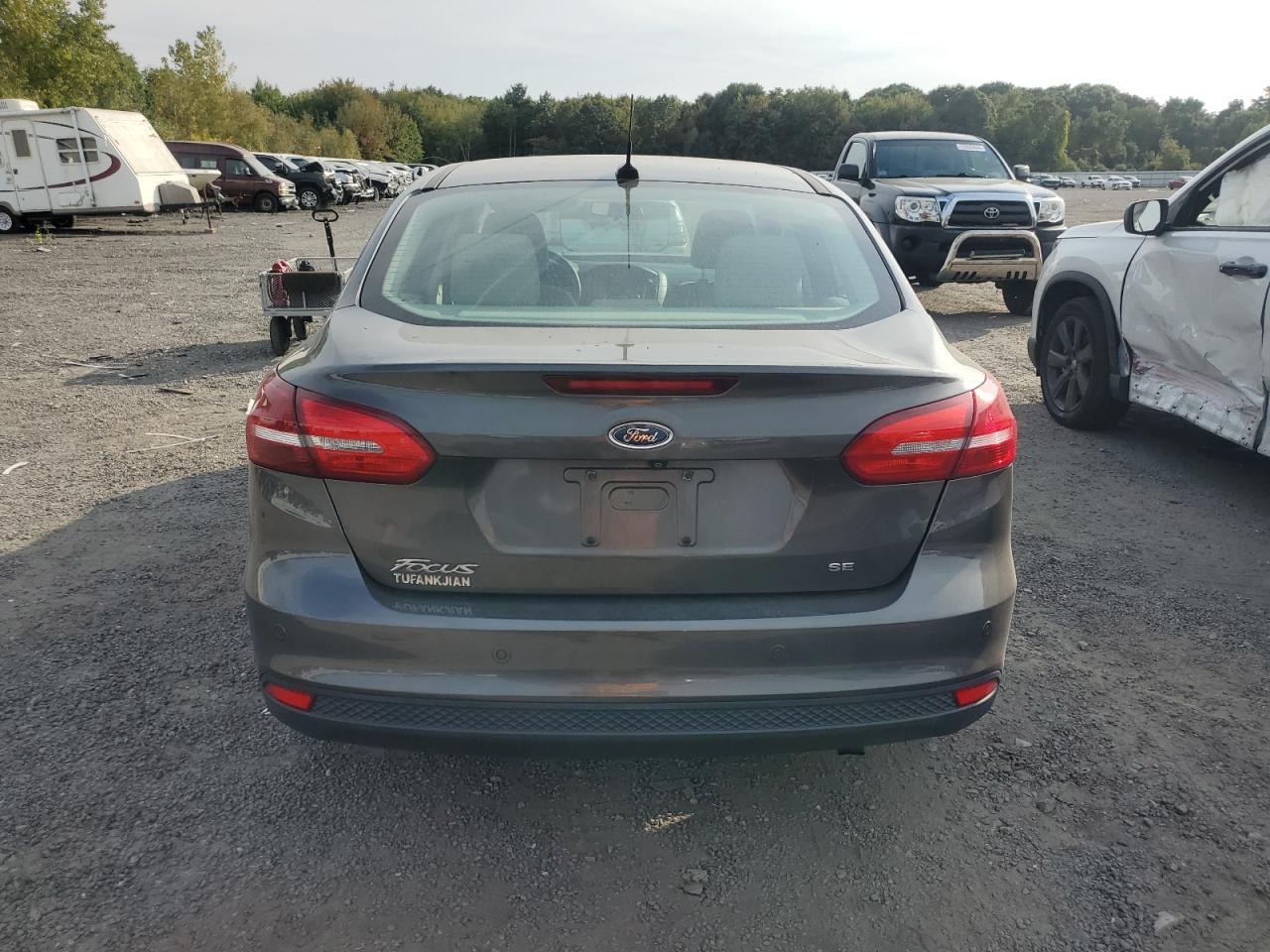 Lot #2972470676 2015 FORD FOCUS SE