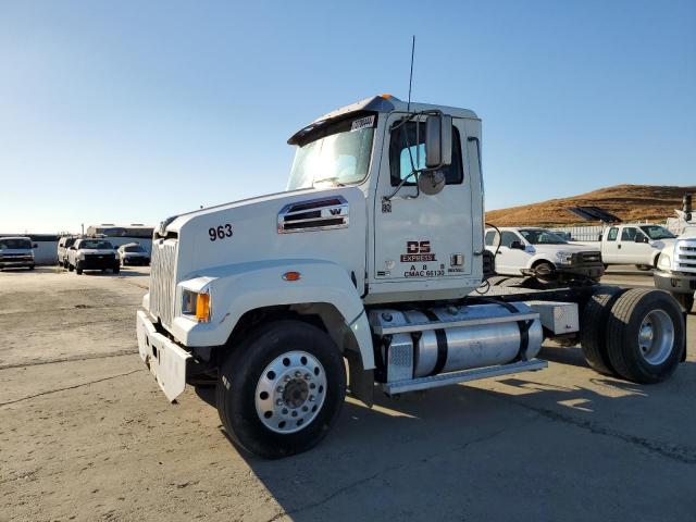 WESTERN STAR/AUTO CAR CONVENTION 2015 white tractor diesel 5KJBAUDV3FLGM9369 photo #3