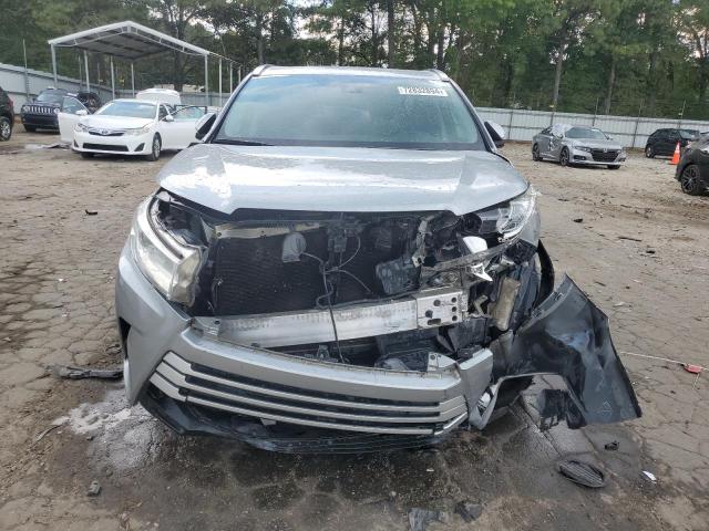 VIN 5TDJZRFH5HS520991 2017 Toyota Highlander, SE no.5