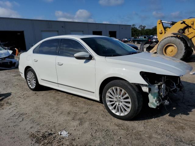 2017 VOLKSWAGEN PASSAT SE - 1VWBT7A39HC036097