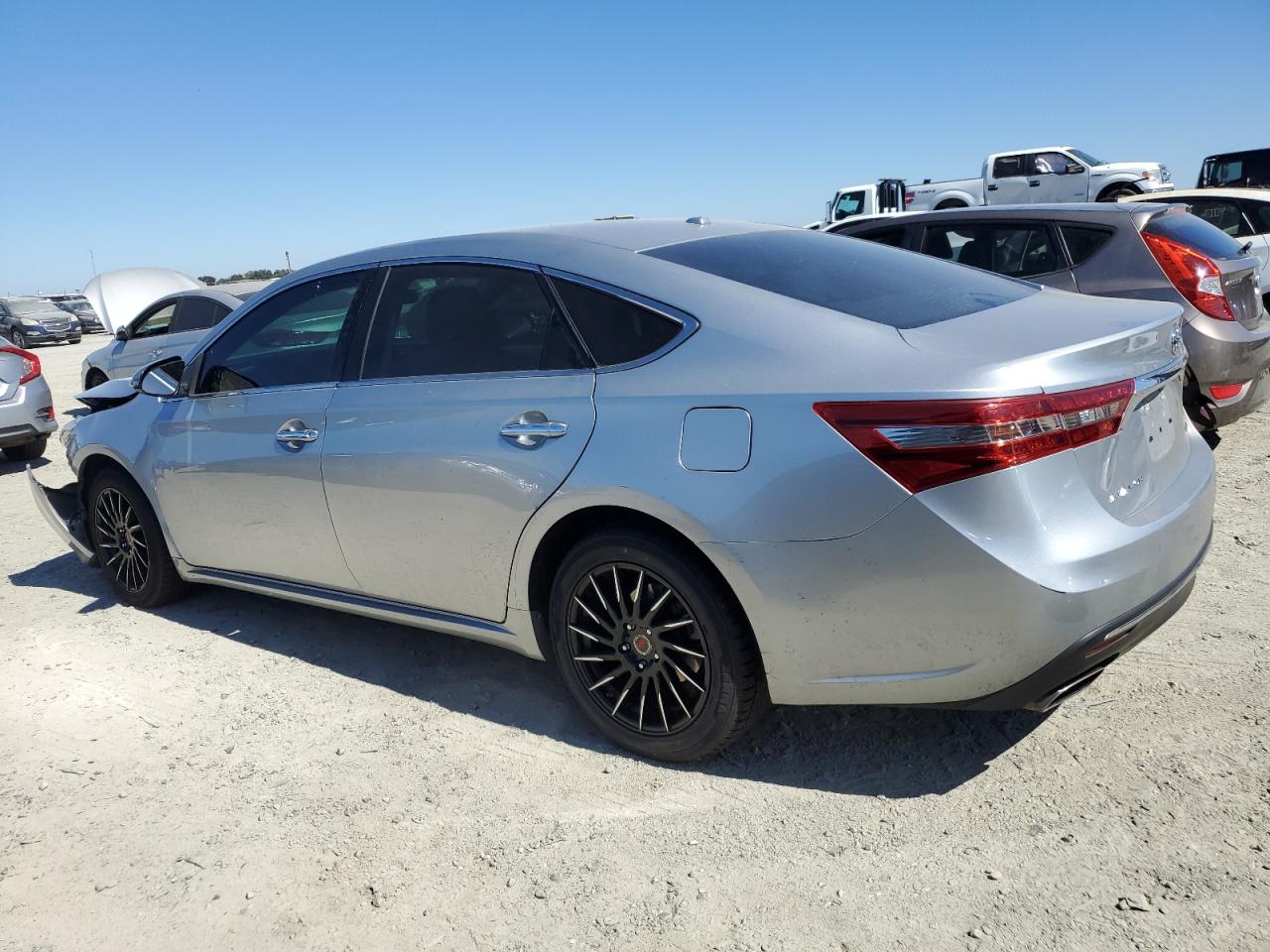 Lot #3034386140 2018 TOYOTA AVALON XLE