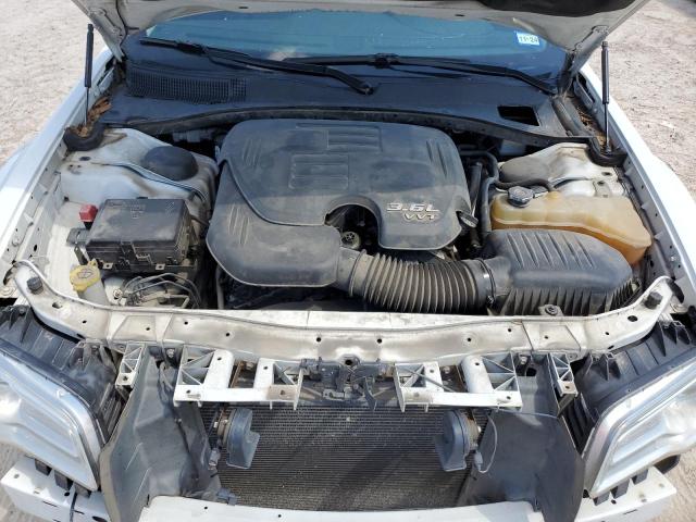 VIN 2C3CCAEG4HH549745 2017 Chrysler 300C no.11