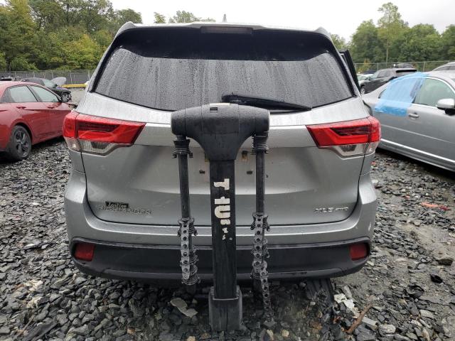 VIN 5TDJZRFHXHS522221 2017 Toyota Highlander, SE no.6