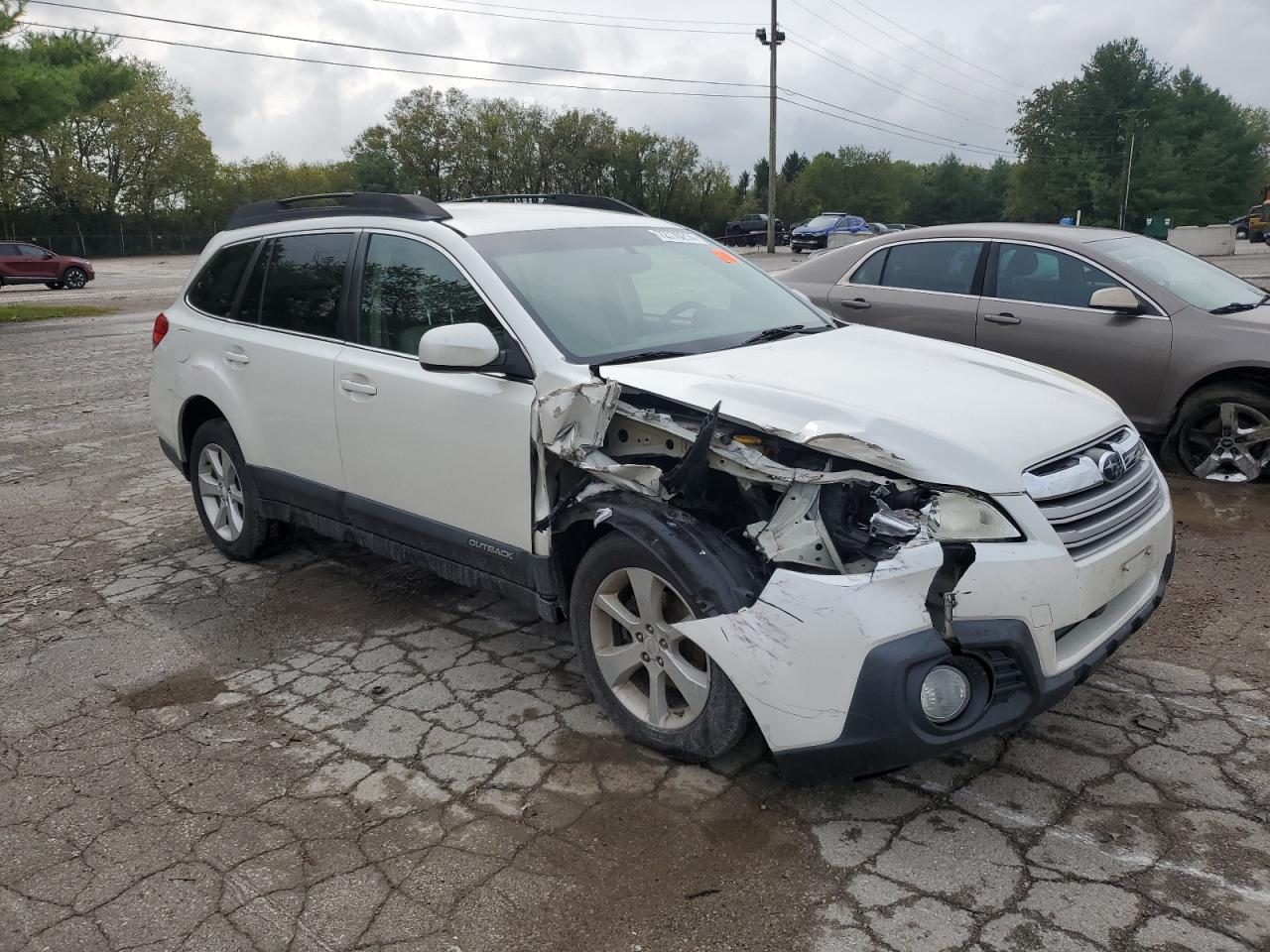 Lot #2905080133 2013 SUBARU OUTBACK 2.