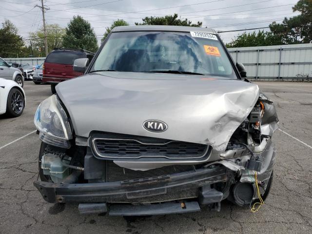 VIN KNDJT2A67D7610775 2013 KIA Soul, + no.5