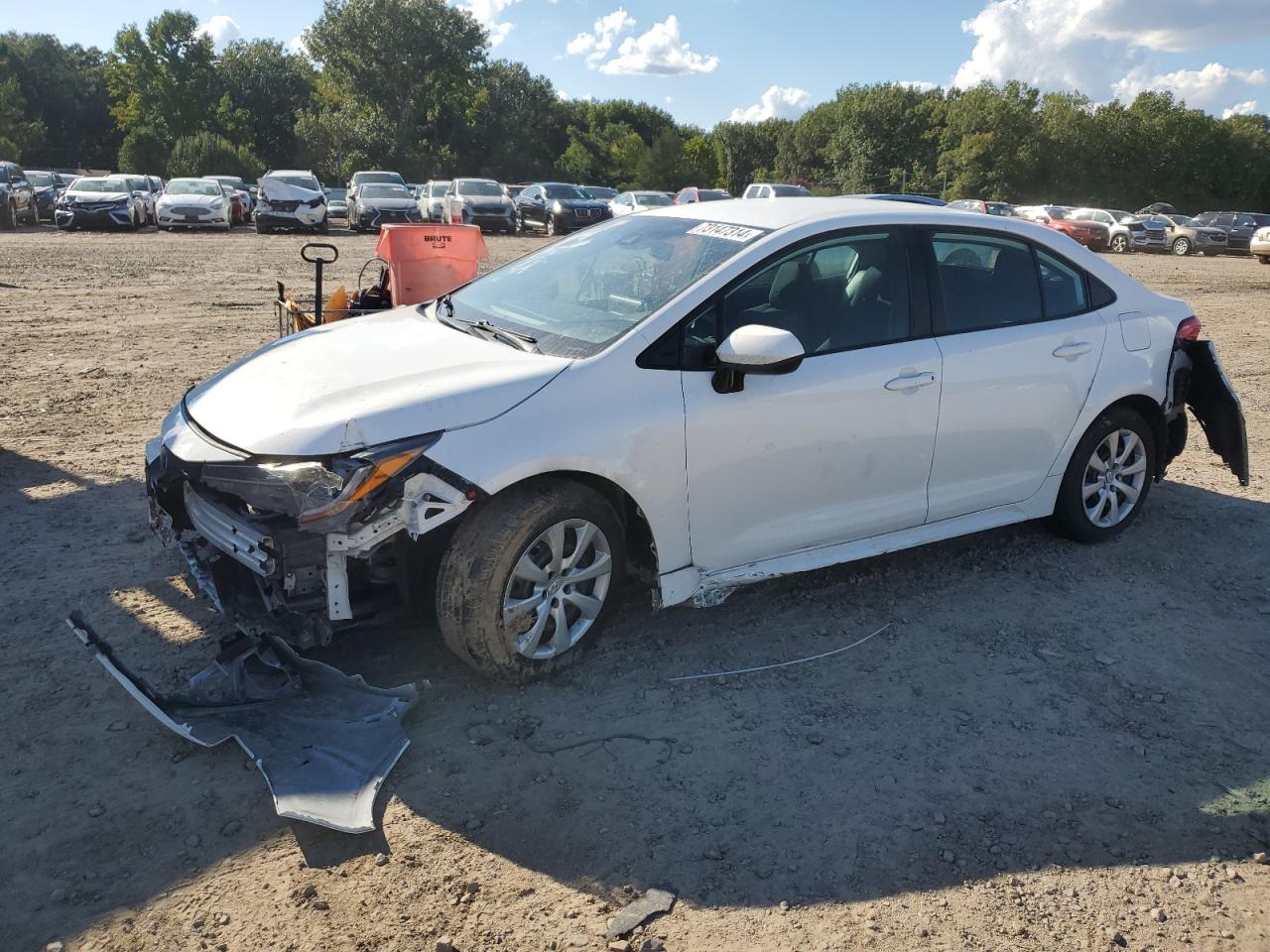 Lot #2972503935 2020 TOYOTA COROLLA LE