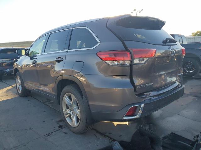 VIN 5TDDZRFH7JS814881 2018 Toyota Highlander, Limited no.2