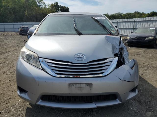 VIN 5TDKK3DC1GS750782 2016 Toyota Sienna, LE no.5