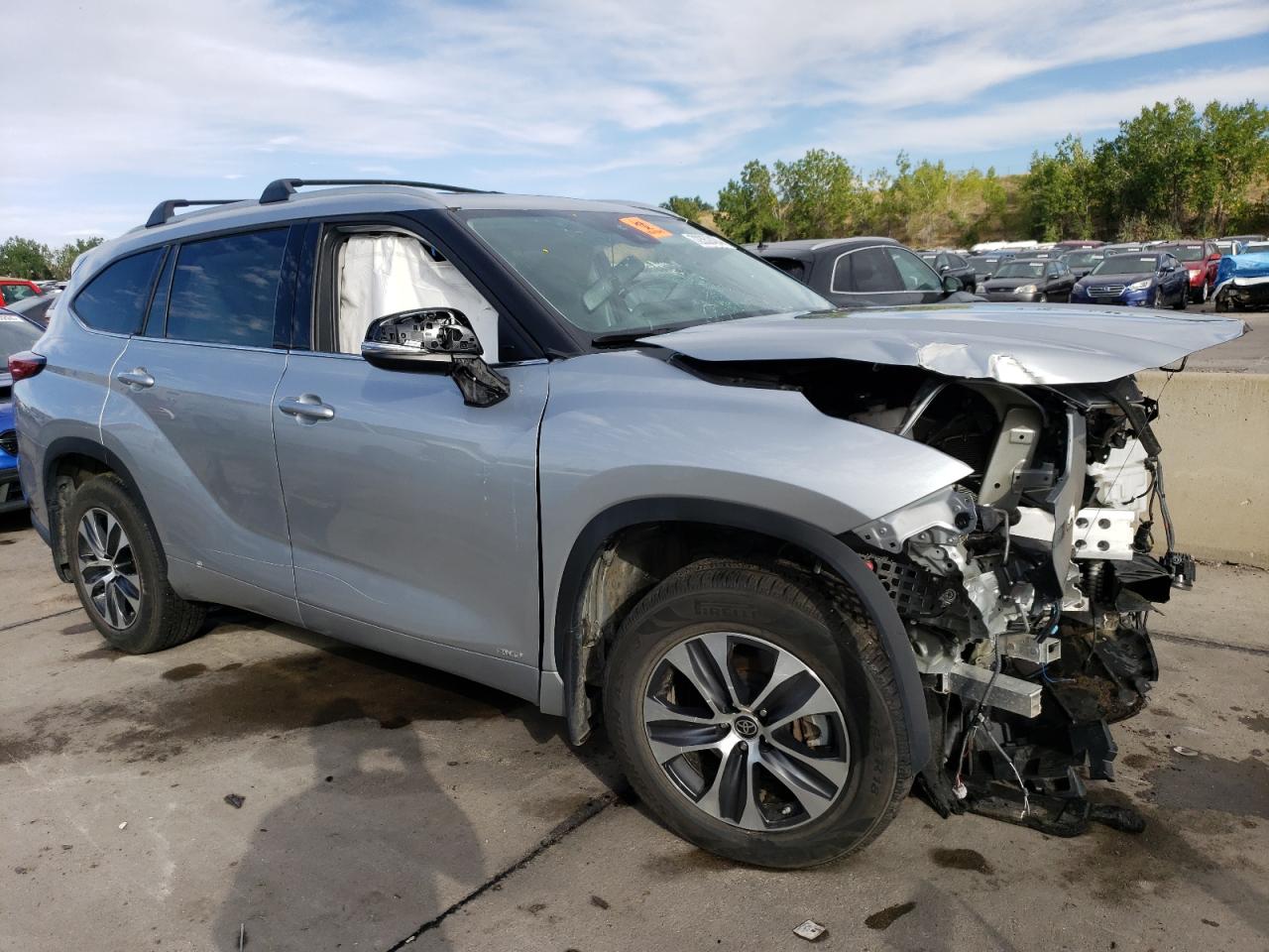 Lot #2907653623 2022 TOYOTA HIGHLANDER