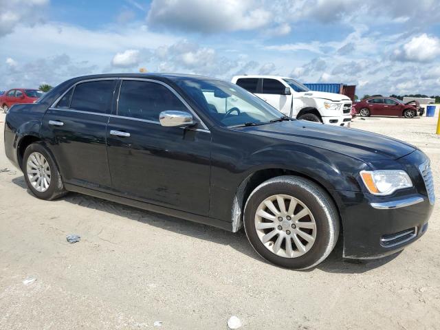 VIN 2C3CCAAG8DH572669 2013 Chrysler 300 no.4