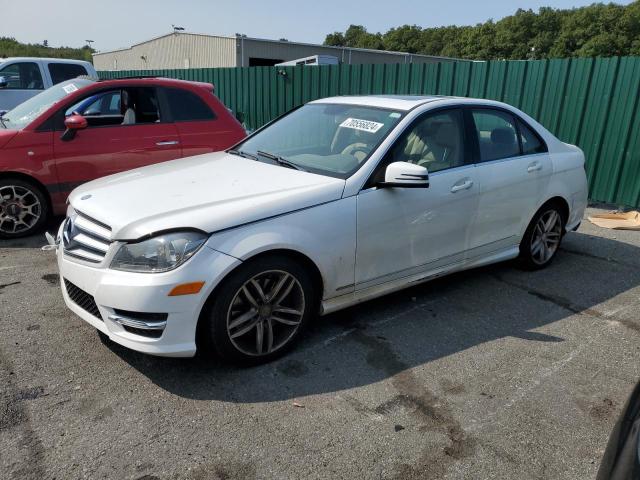 VIN WDDGF8AB2DG111258 2013 Mercedes-Benz C-Class, 3... no.1