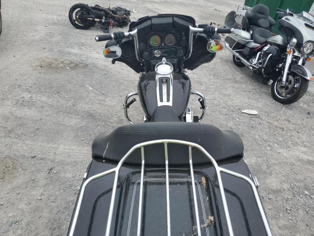 2010 HARLEY-DAVIDSON FLHTCU 1HD1FC414AB657217